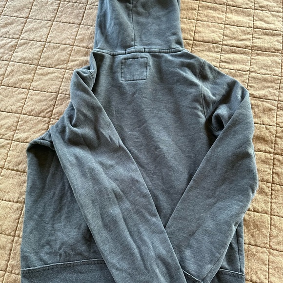 Abercrombie kids, distressed muscle sweatshirt. - Picture 3 of 3